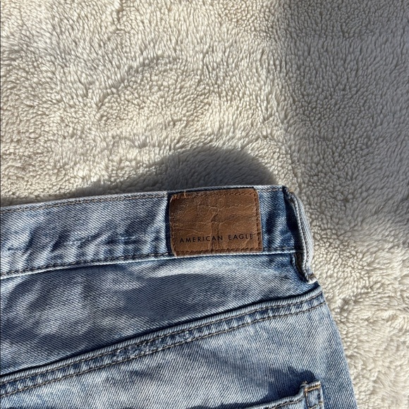 American Eagle 905 Boyfriend Jeans – Size 6 | High Rise | Light Wash | Casual - Picture 7 of 8